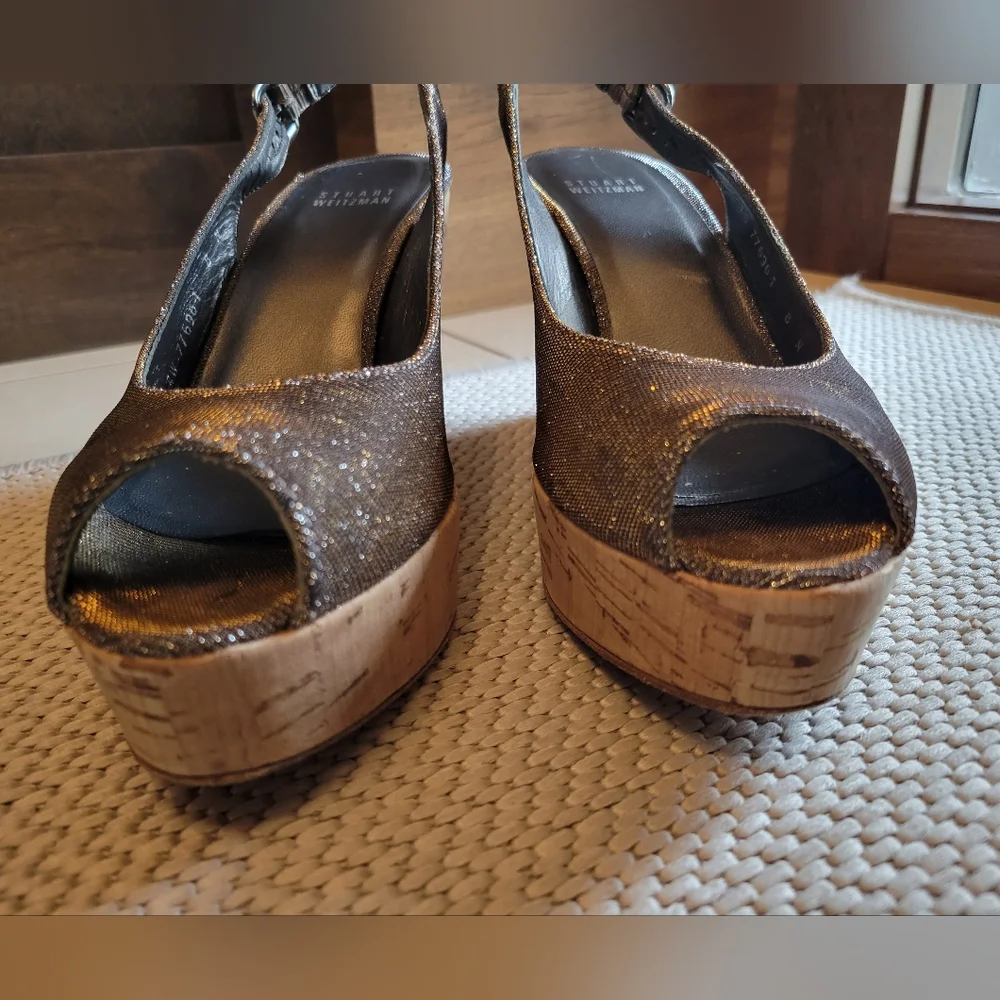 Stuart Weitzman Women's Riveria Wedge Sandals platform - Gold 8N - Picture 1 of 15